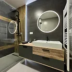 Apartamento Royal Castle View -free Private Parking Trenčín