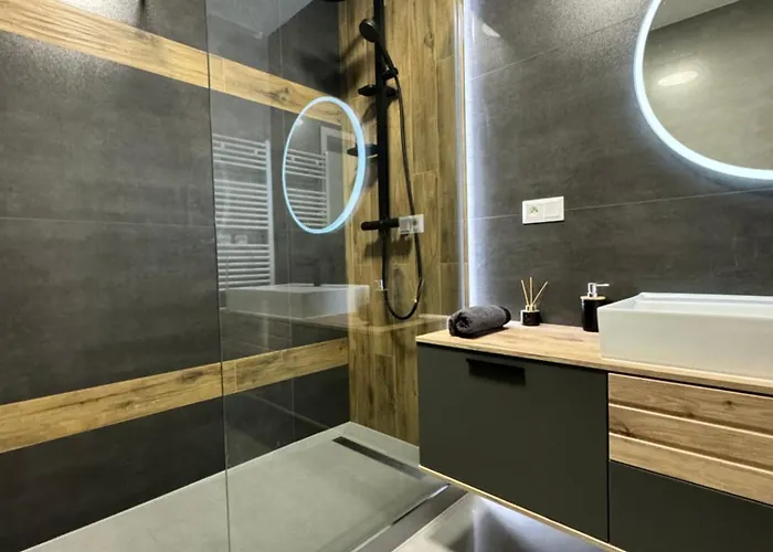 Royal Castle View -free Private Parking Appartement *