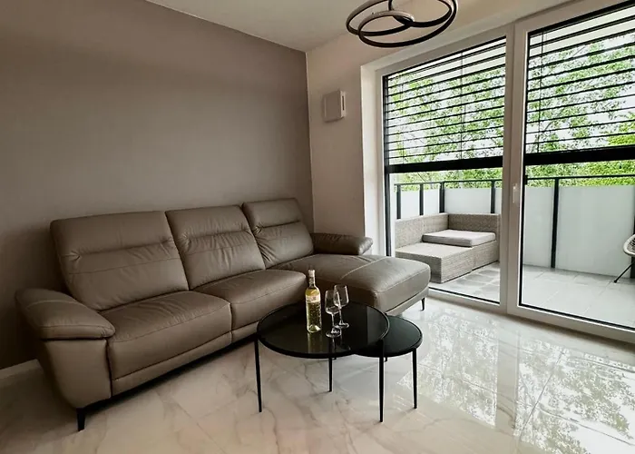 Royal Castle View -free Private Parking Appartement Trenčín